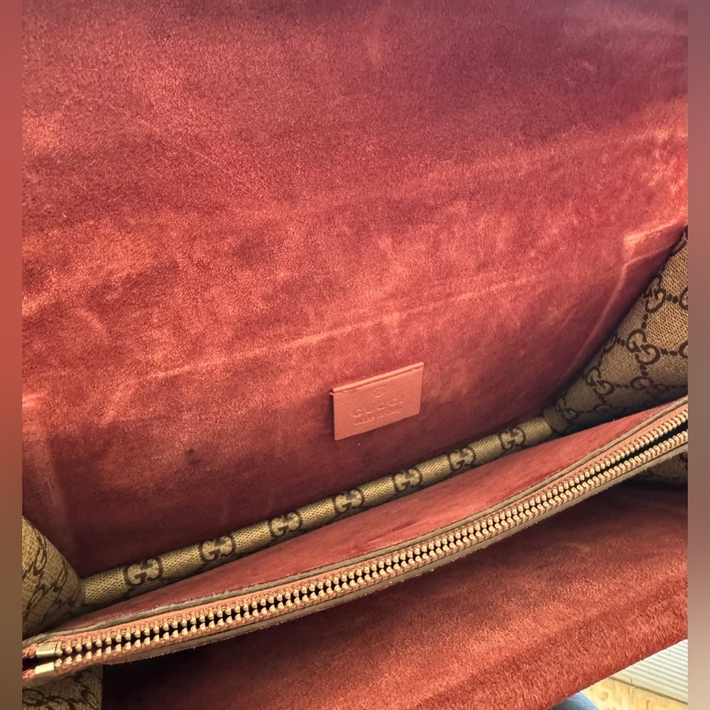 Gucci Beige GG Supreme Dionysus Bloom Shoulder Bag with Pink & Burgundy Accents - Picture 9 of 16